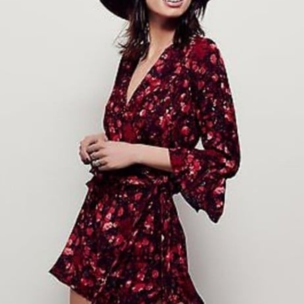 Free People "All The Right Ruffles" Romper – Size XS/S – Berry Burgundy